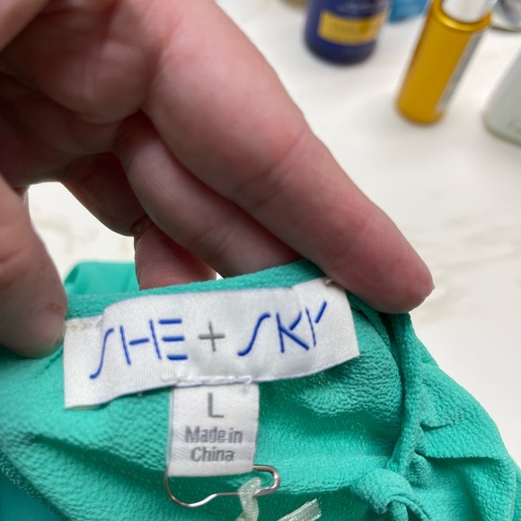 Super cute baby doll dress.  Never been worn. - Picture 7 of 9